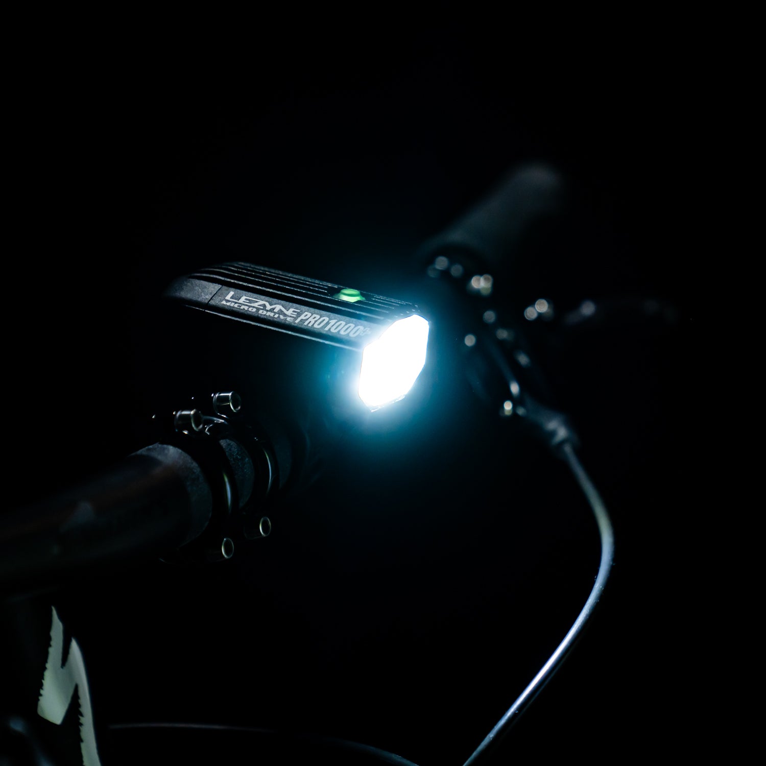 Micro Drive Pro 1000+ front bike light