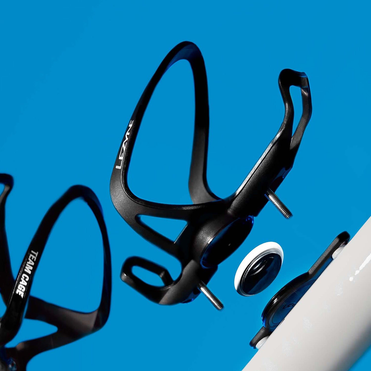 Lezyne Matrix Air Cage conceals an Apple Air Tag within the bottle cage in a hidden, watertight compartment.