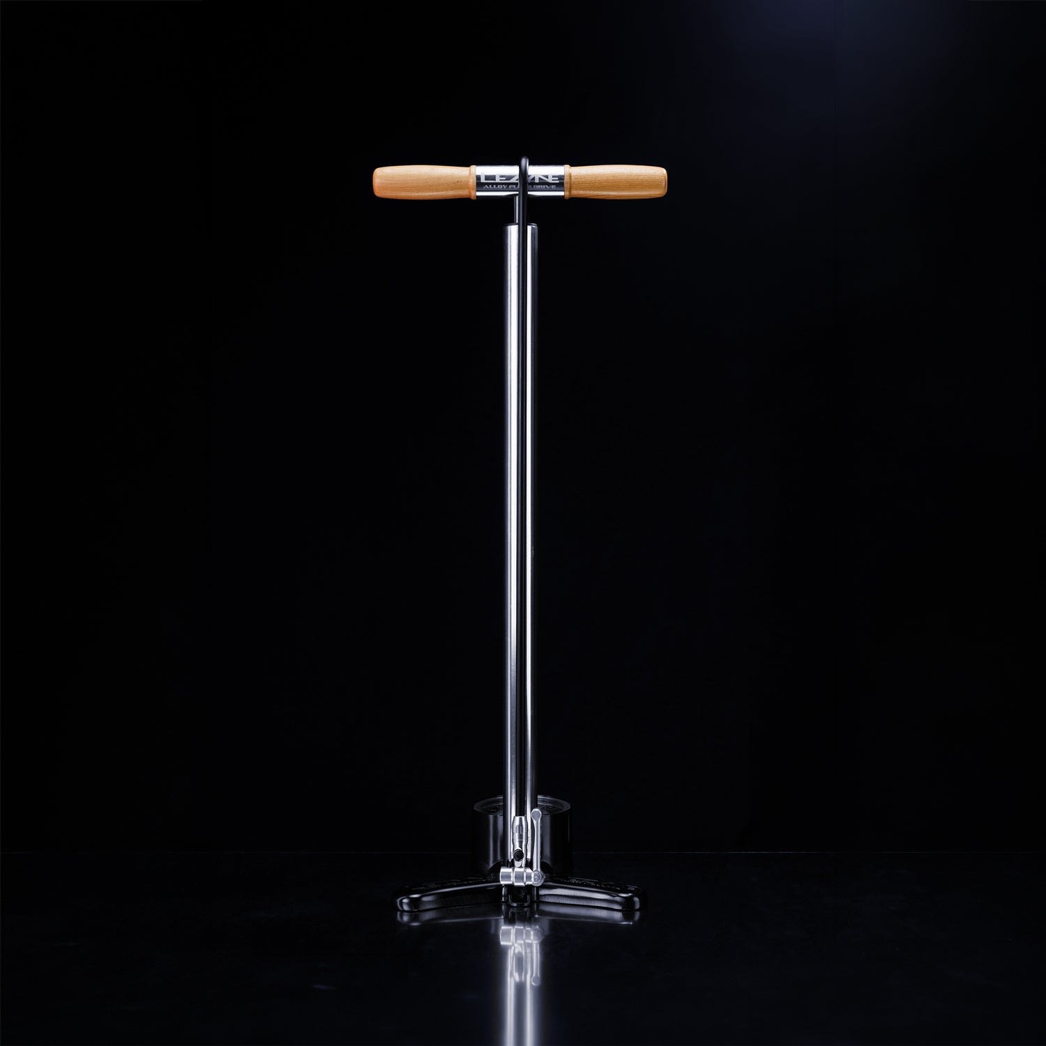Frontal studio shot of the Lezyne Alloy Floor Drive 3.5 with large precision analogue gauge