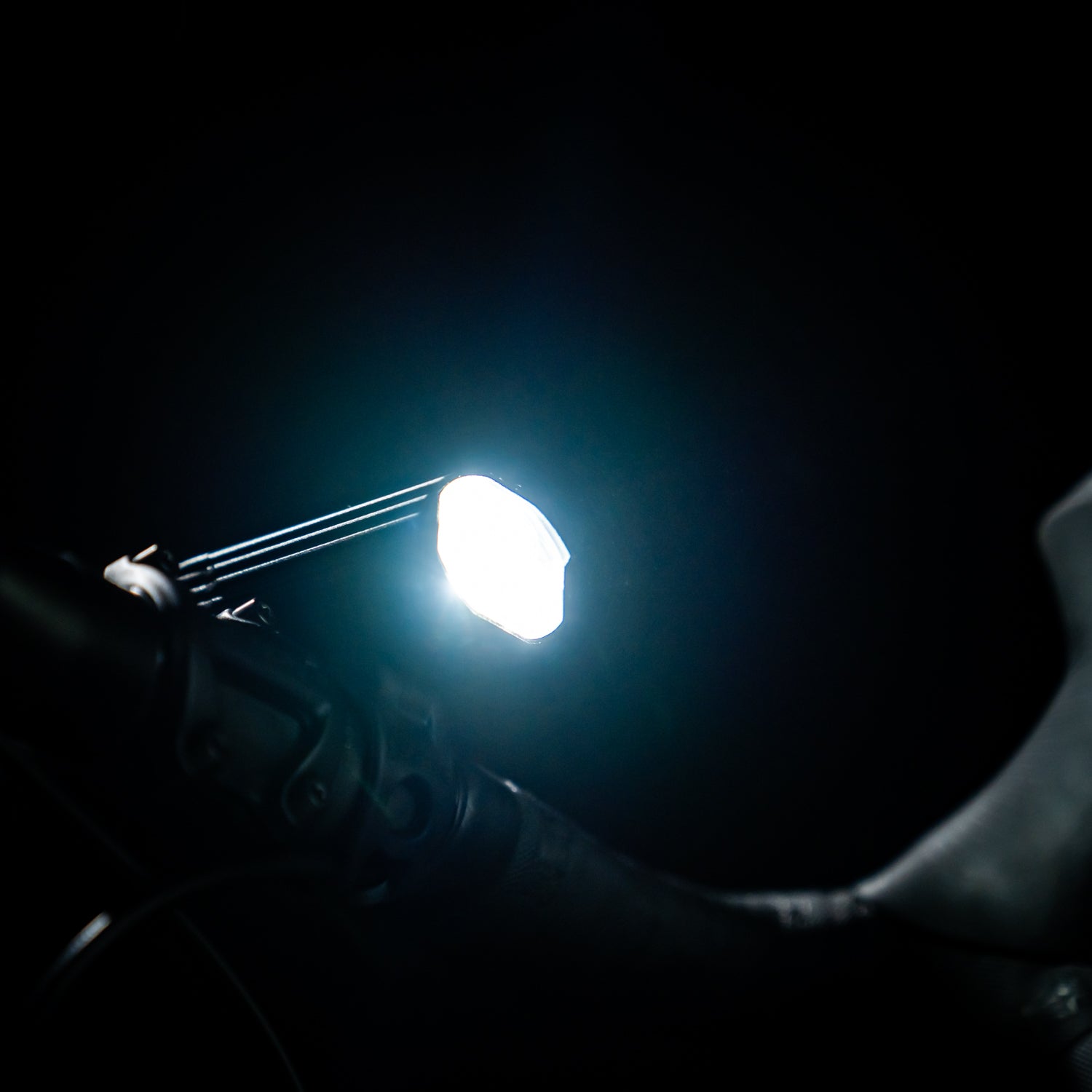 Fusion Drive Pro 600+ front bike light